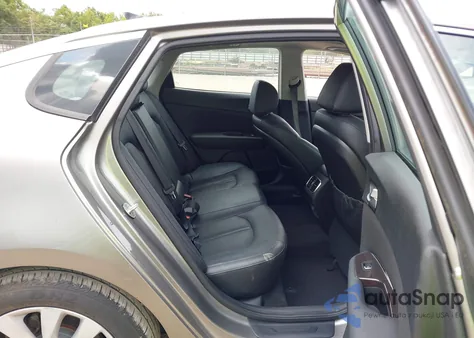 2016 Kia Optima Ex z USA, uszkodzony, nr VIN 5XXGU4L32GG107317